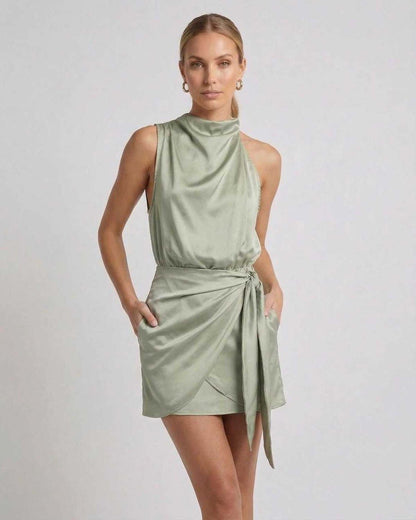 [Modello Abito Mini]