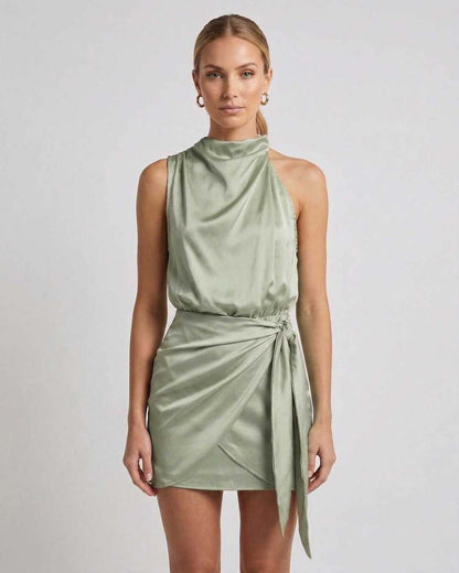 [Modello Abito Mini]