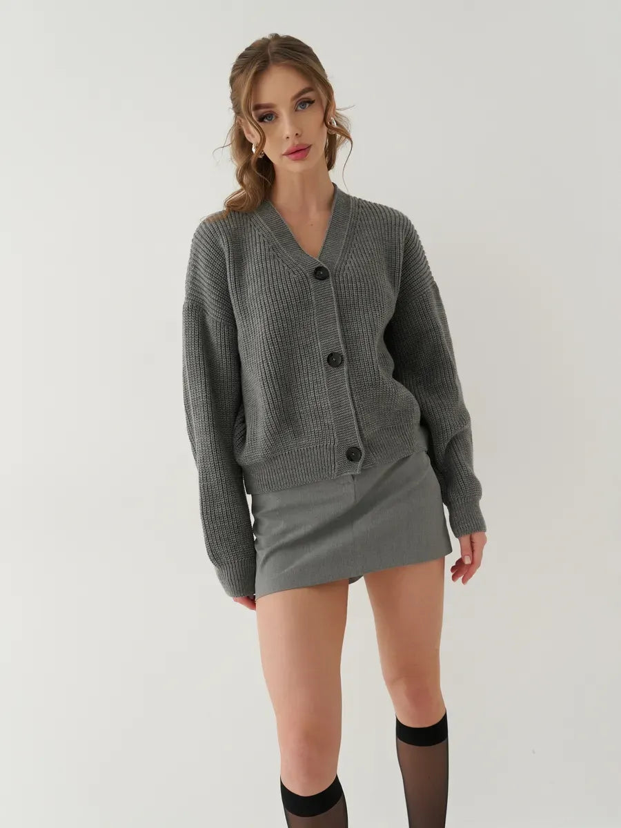 Granite Cardigan by Lauven – Elegant oversized knitwear in gray, perfect for stylish modern women.