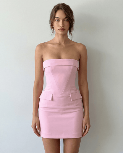 [Modelo de Vestido Curto]