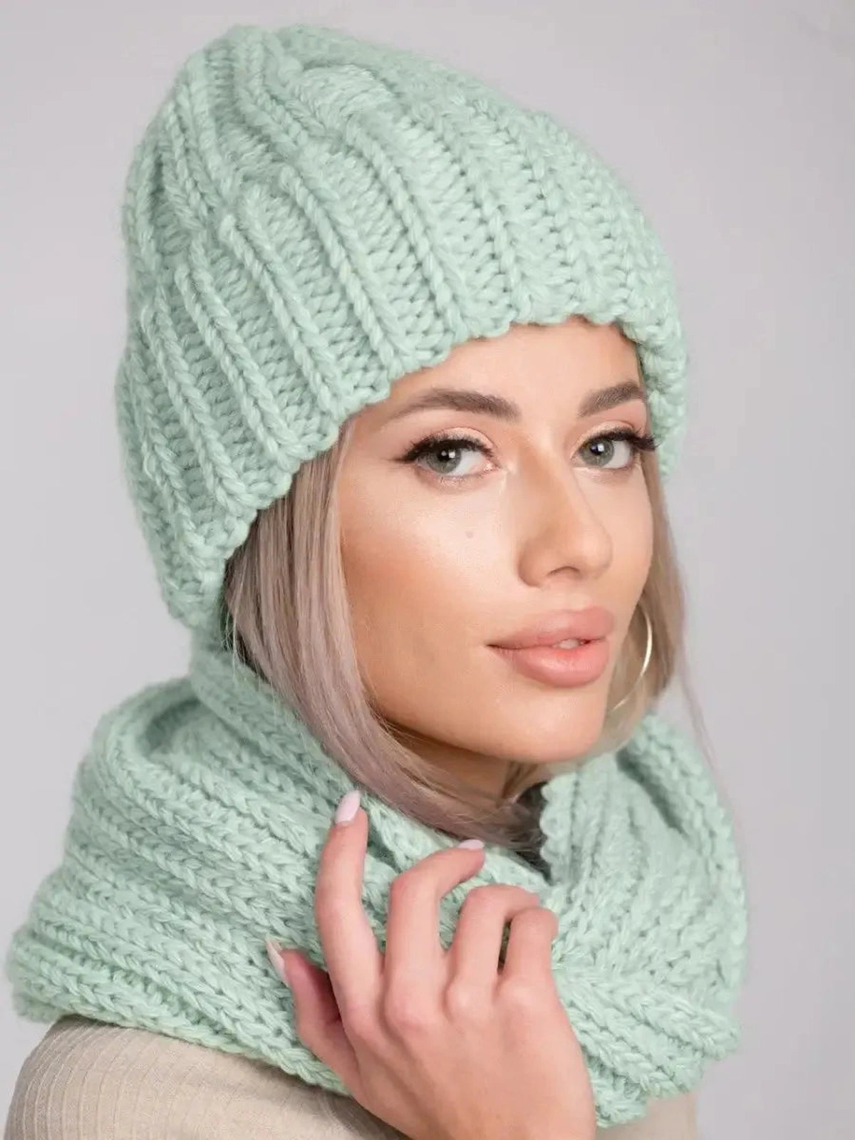 Mint Winter Accessories Set
