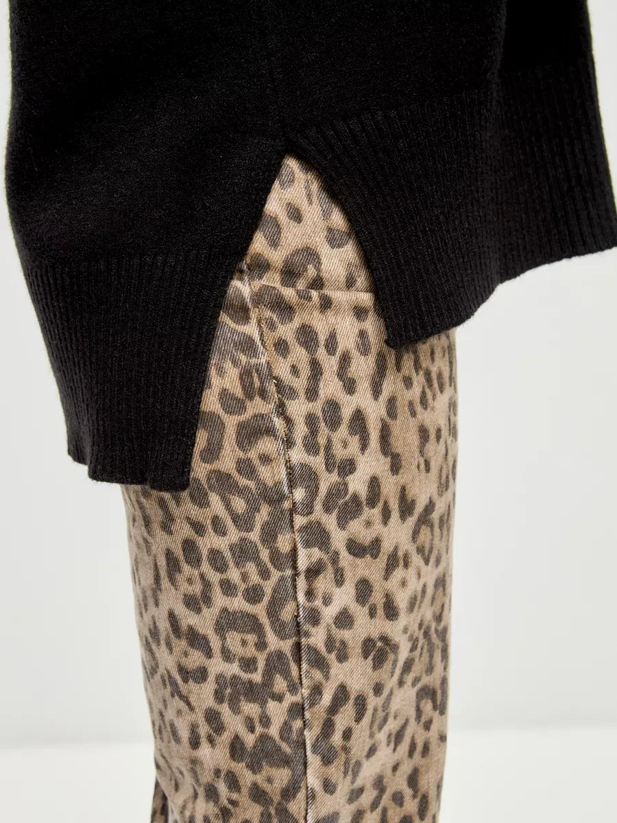 Onyx Sweater