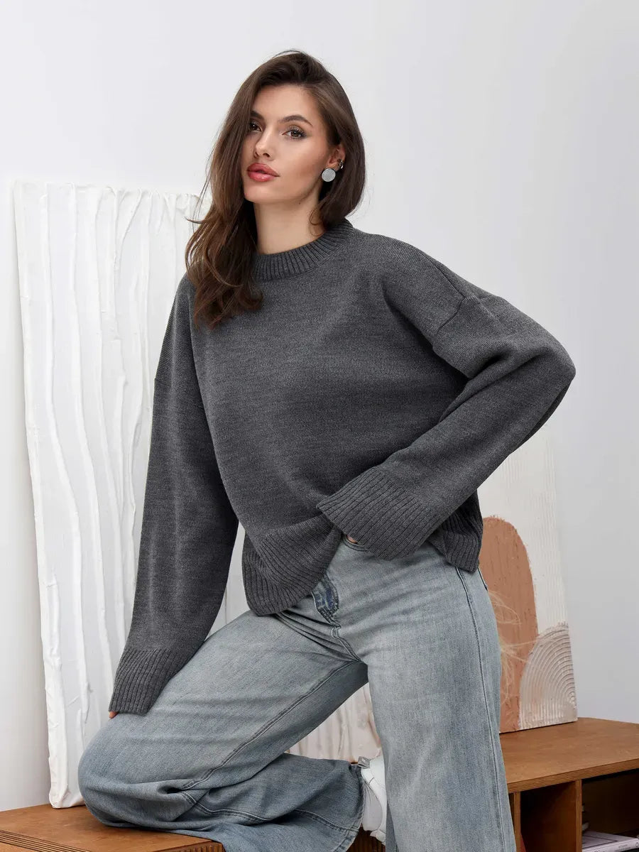 Aria Sweater by Lauven - Oversized knit in anthracite gray, showcasing comfort and elegance for fall and winter.
