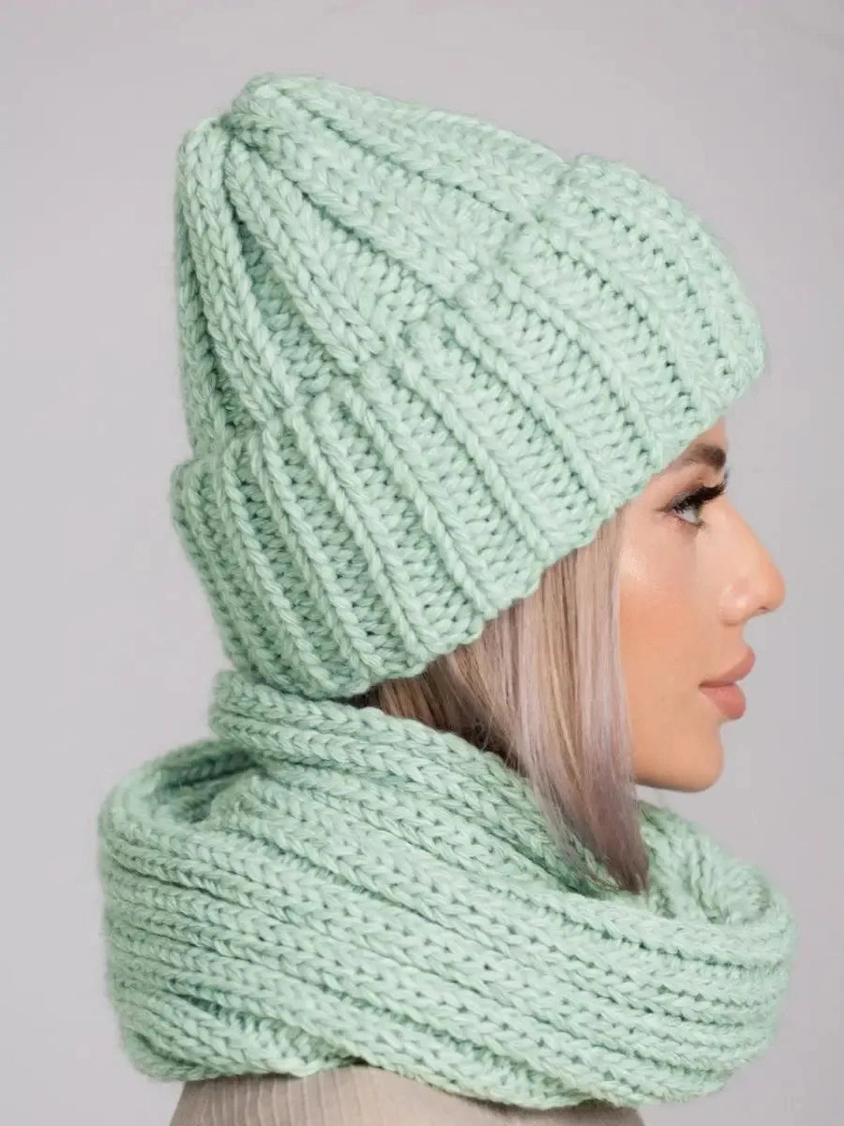 Mint Winter Accessories Set