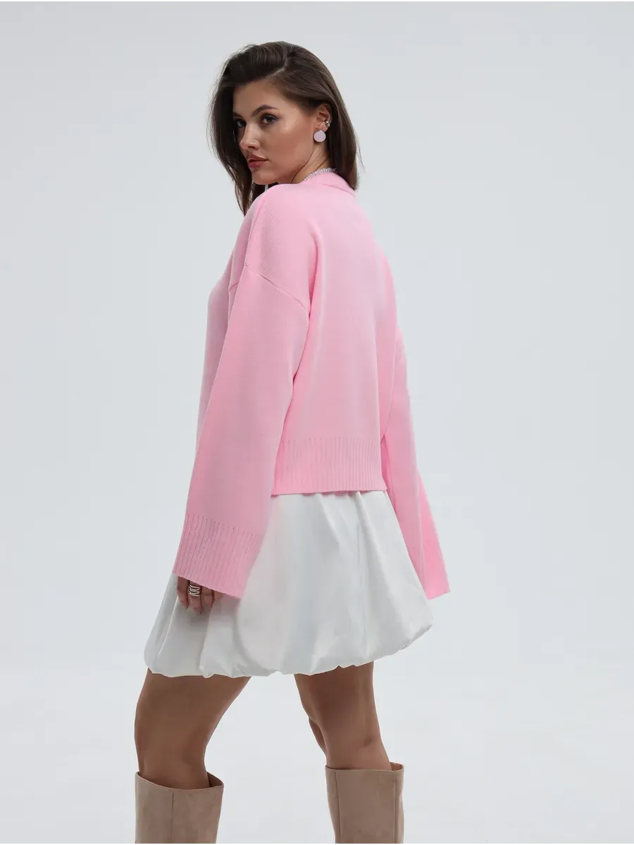 Lyra Sweater by Lauven, oversized knit in soft pink, showcasing a modern and feminine style.