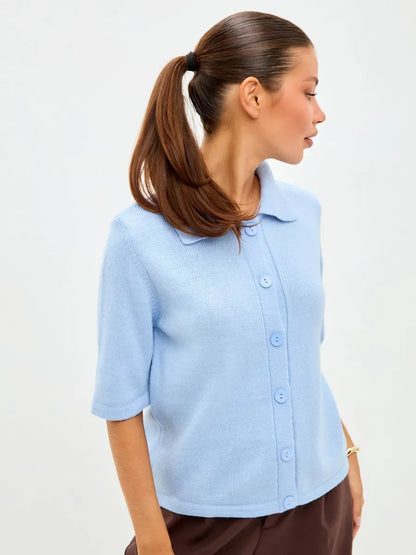Alba Cardigan by Lauven – Lightweight blue wool blend knitwear with button closure, perfect for layering.