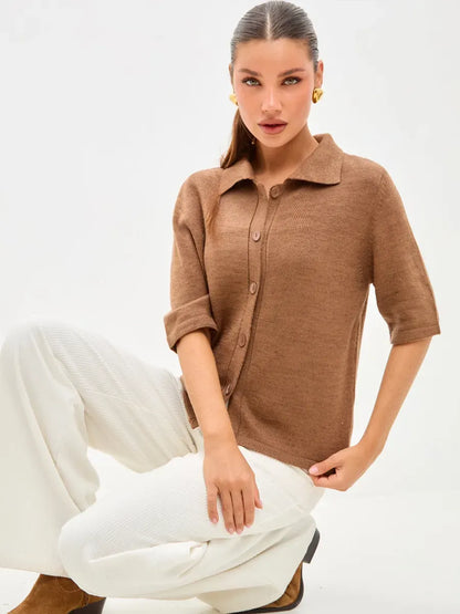 Marin Cardigan by Lauven – Lightweight brown wool blend knitwear with button closure and relaxed fit.