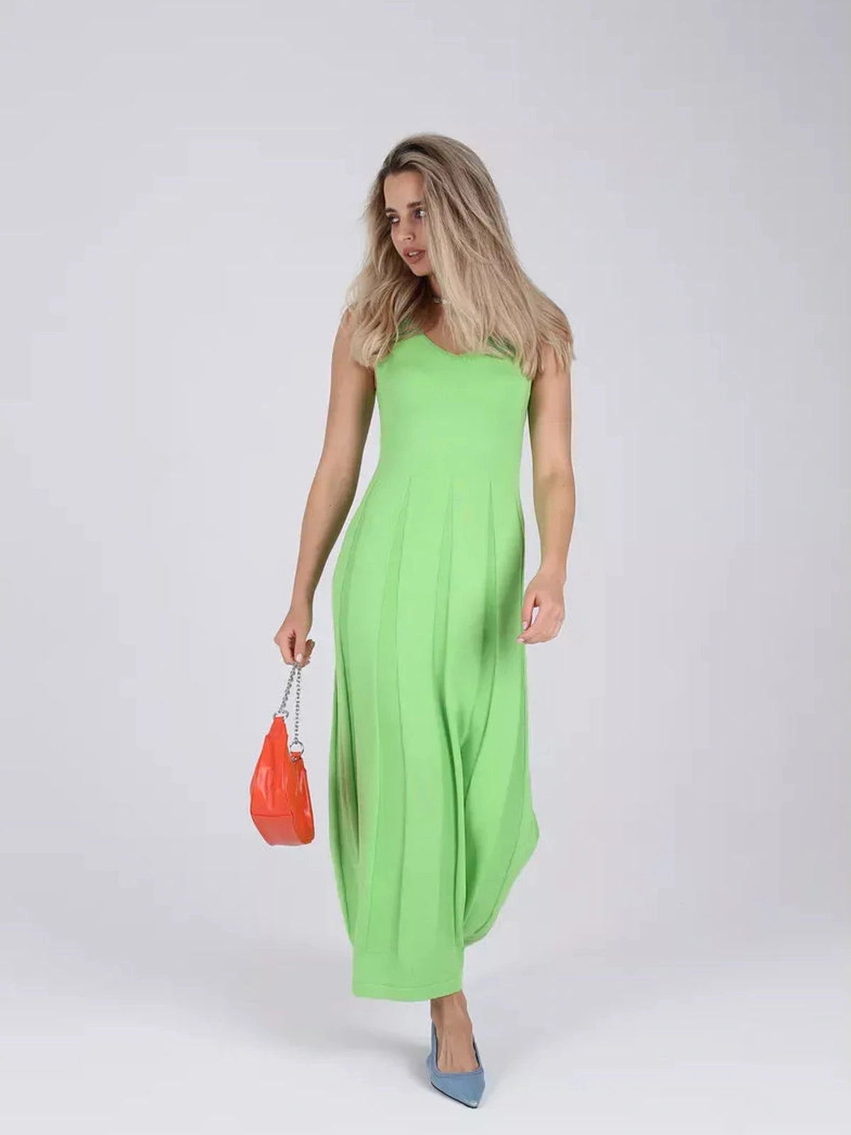 Verde Maxi Dress by Lauven - Fresh green knit dress with elegant fitted silhouette, perfect for confident women.