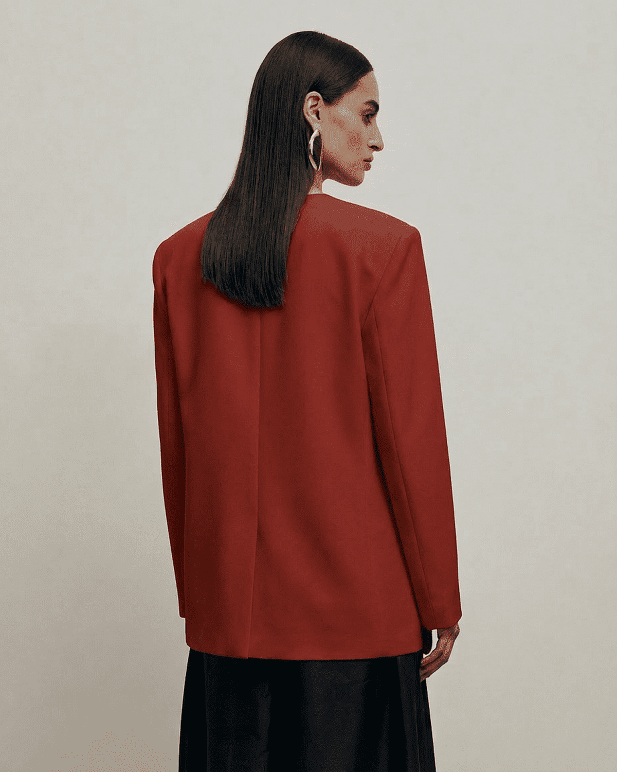 Carmine Blazer by Lauven, showcasing a fitted single-breasted design and structured silhouette in dark red.