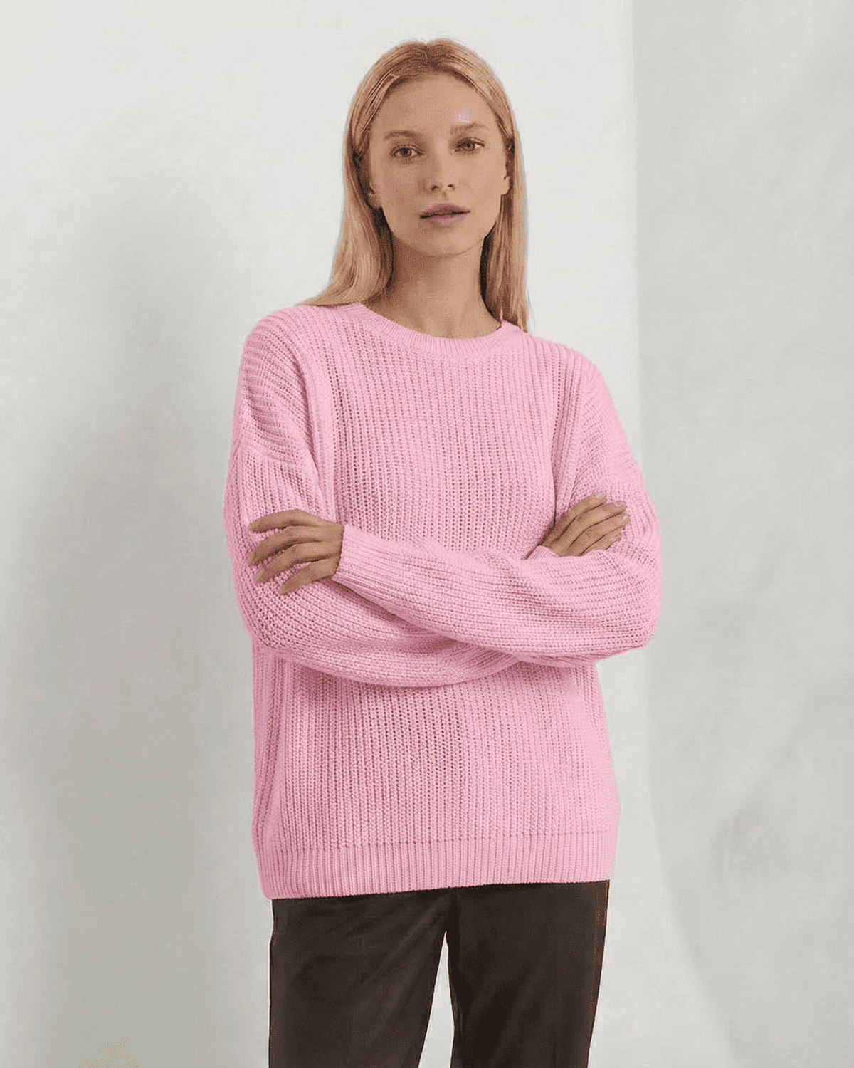 Fiora Sweater by Lauven, loose fit thick ribbed knitwear in soft pink, perfect for cozy fall and winter outfits.