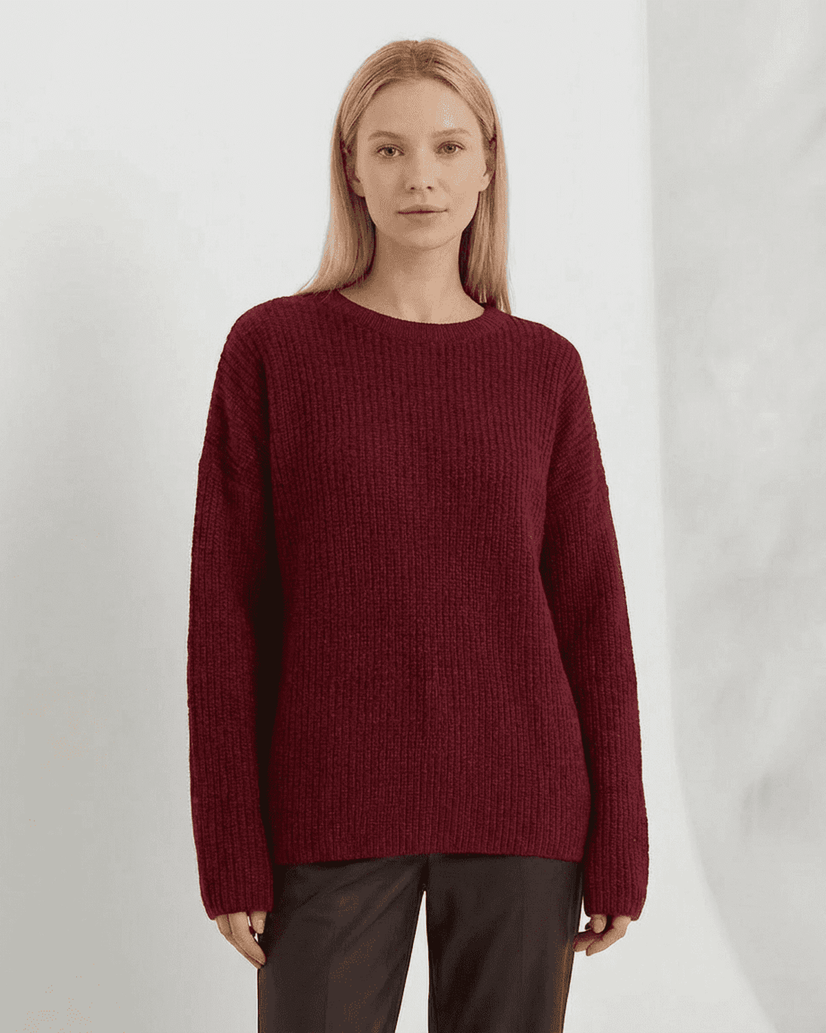 Marlo Sweater by Lauven, loose fit ribbed knitwear in burgundy with round neck and long sleeves.