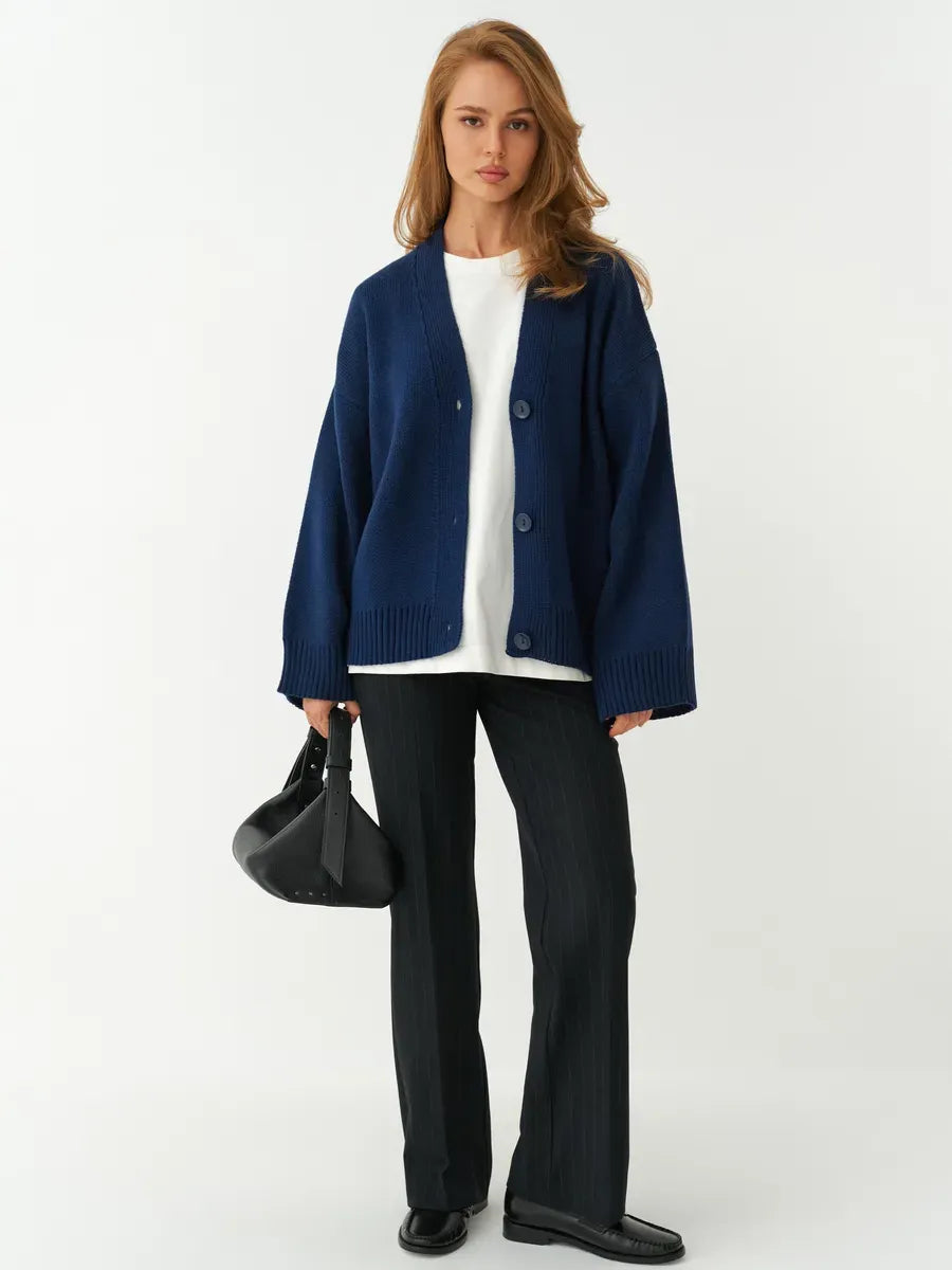 Navy Cardigan by Lauven – Cozy oversized knitwear with button closure, perfect for layering in style.