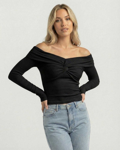 [Modèle supérieur]