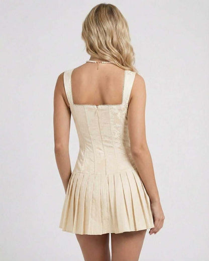 [Modello di Mini Abito]