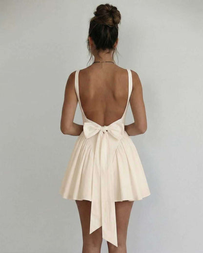 [Modello di Mini Abito]