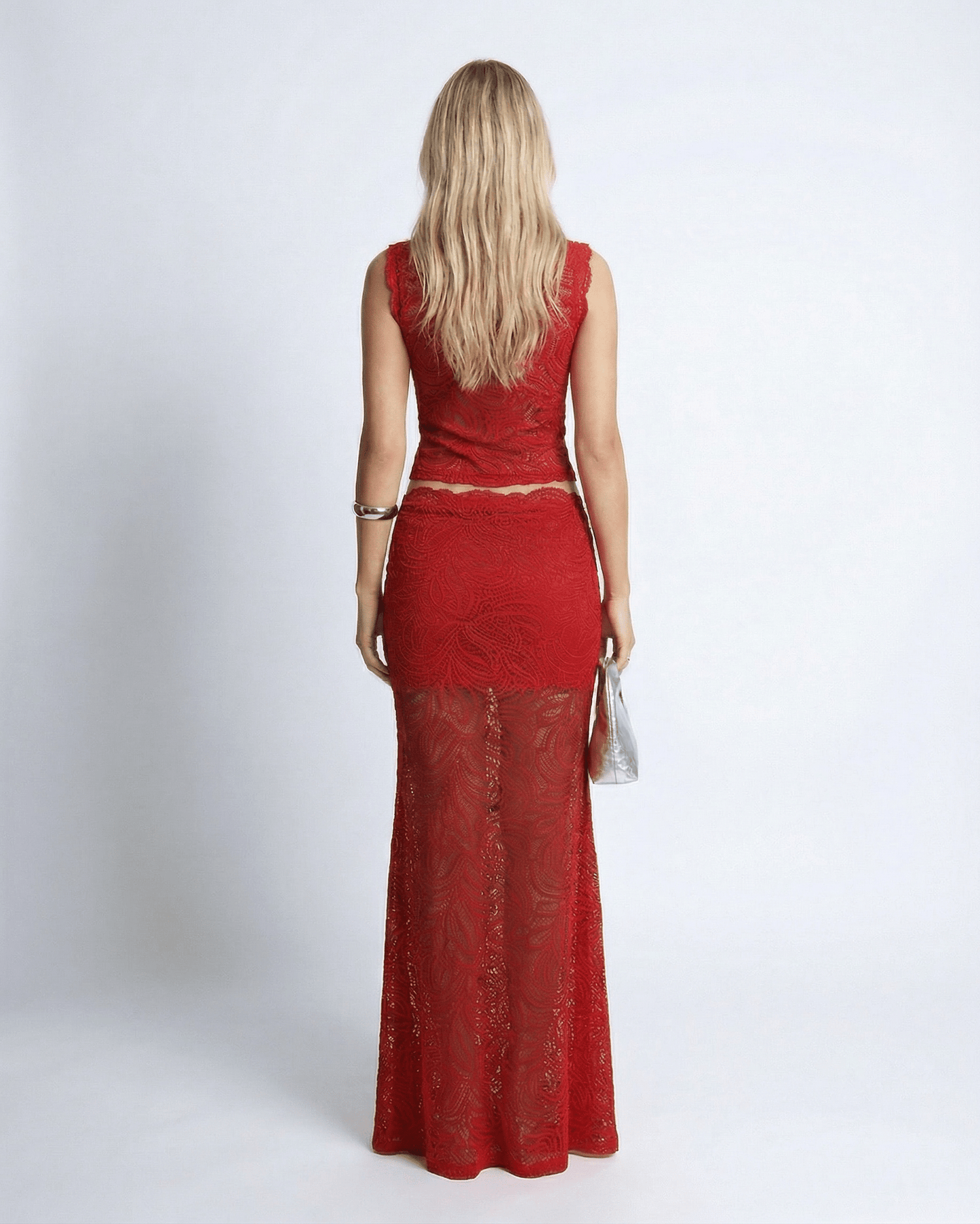 Valencia Set – Elegant women’s two-piece red lace set with sleeveless crop top and high-waisted maxi skirt by Lauven.